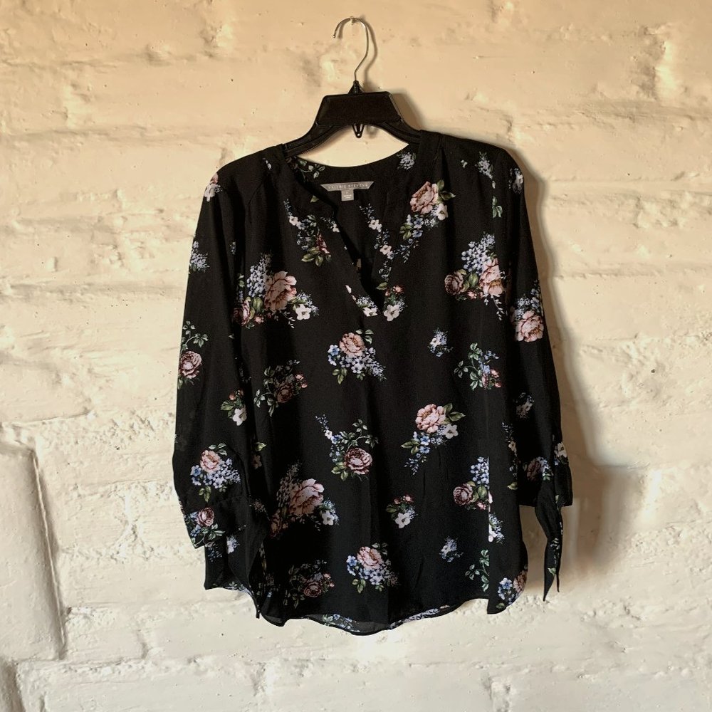 Not for Sale-Donated 11/30/22 Ladies Black Floral 3/4 Sleeve top Size Large